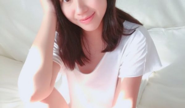 究极反差露脸淑女型公职小姐姐兼职有偿约炮，丰腴性