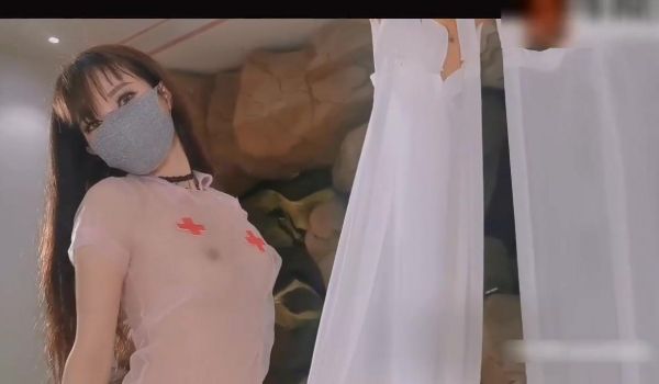 性感美乳坚挺柔软透视护士装诱惑无套内射鲍鱼逼一字