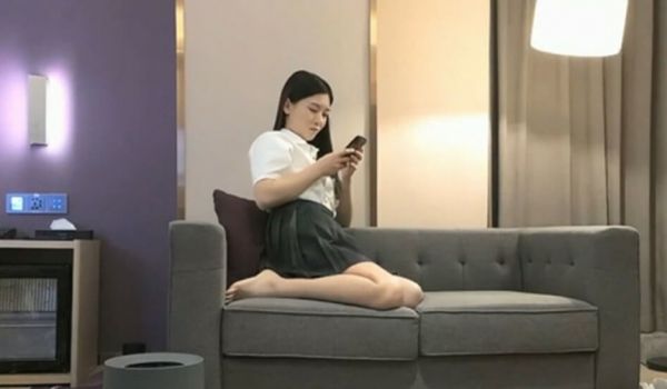 探花系列-酒店约操短裙妹子