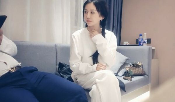 赵总探花系列-迷人的美少妇