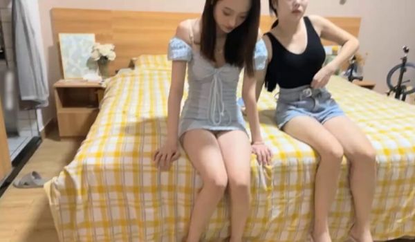 女神双飞场