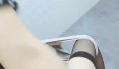 在商城的公共厕所女男友刺激打一炮