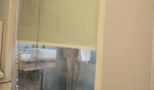 村长寻花约了个长发妹子TP啪啪肉丝高跟鞋舔奶掰穴