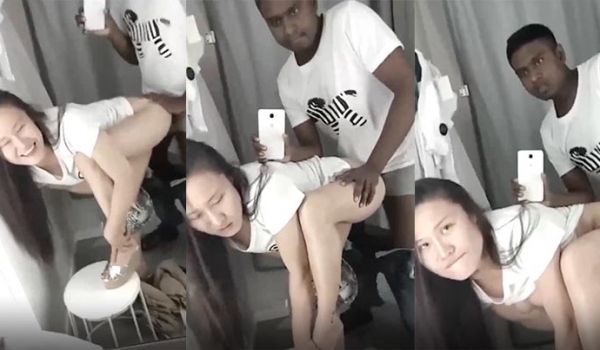 天津妹子挑战黑人大屌天津商场试衣间中国妹子挑战黑