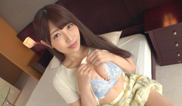 SIRO-4993护士人妻色情属性最强和同事一起