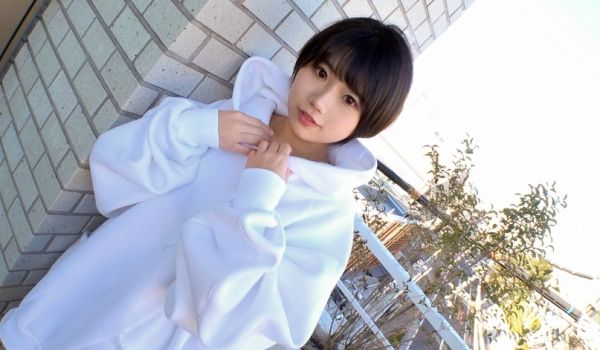SIRO-5071长着萌脸居然变态了只穿着宽松的