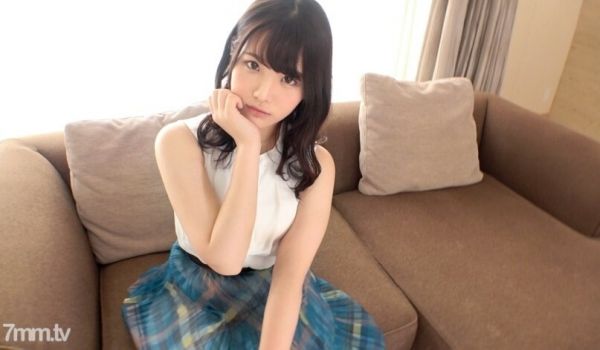 SIRO-4294第一枪裤子污渍扩散人生第一次持
