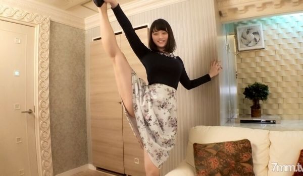 SIRO-4036第一枪业馀天真少女软体姿势..