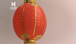 麻豆传媒-换母荡元宵-苏语棠 苏娅