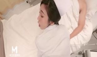 麻豆传媒-夏晴子晴子护士篇选择玩弄无良下流的淫秽