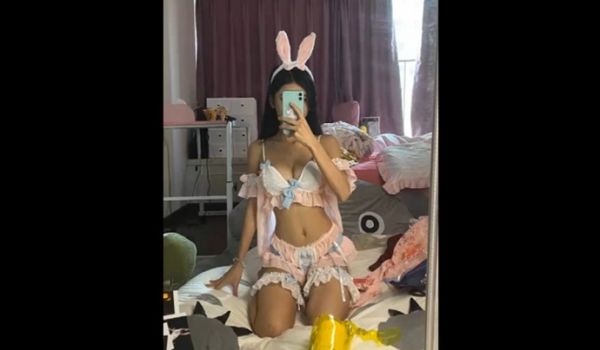 @20209811150 用户上传：兔耳美女诱惑