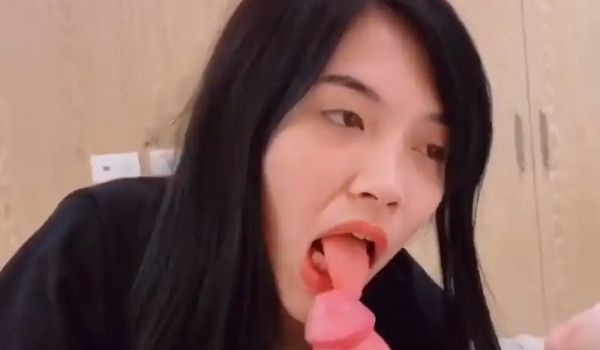【swag】床上诱惑调教大鸡巴