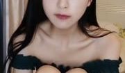 大二学舞蹈的颜值美女啪啪，第一视角进进出出猛操!