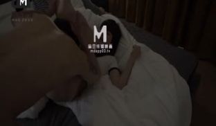 清纯女孩破处仪式