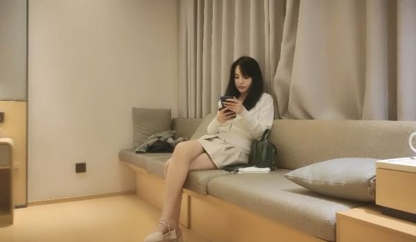 文轩探花极品女神一晚被操三次