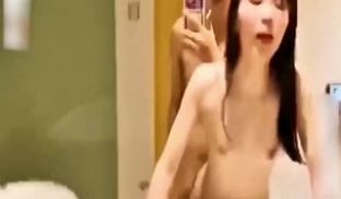 校花泄密，极品颜值，超级主动且淫荡，无论是吃鸡还