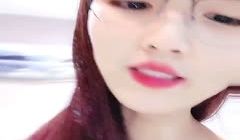 闷骚的颜值小骚货约啪附近大哥【3】人美又骚深喉大