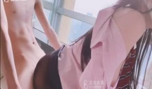 酒店前台客服的秘密兼职