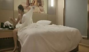 【小马探花】柔软大奶妹，掏出奶子揉捏吸吮，舔屌乳