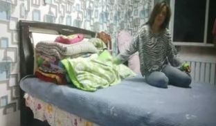【大内密探探花】再约良家骚女，吃饱喝足再开操，开