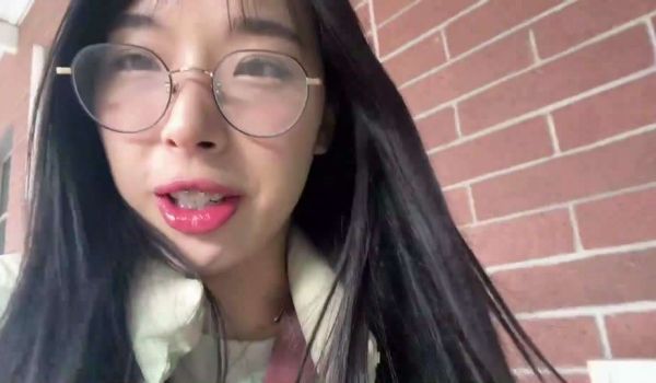 医学生ElleLee回报她的师哥