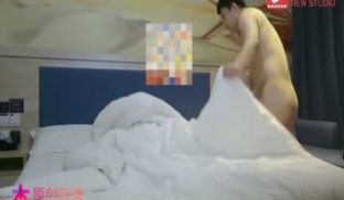 约高冷女神紧致小穴各种姿势抽插
