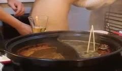 一边吃火锅一边做爱