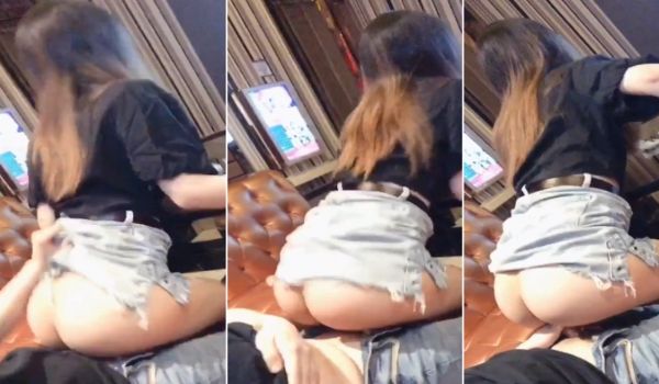 20205617368用户上传KTV里草逼刺激