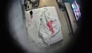 酒店偷拍激情男女啪啪展现女友制服诱惑换空姐套装各