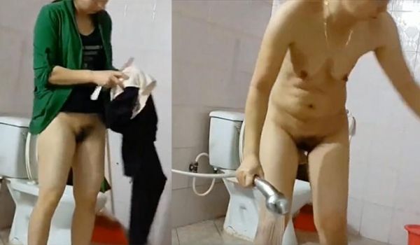 浴室摄像头水电工小刘给房东姐姐修热水器在浴室偷装