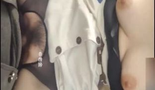 快手网红少妇芬姐给榜一发和公公偷晴视频被曝光