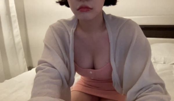 netto5netto性感短发妹美乳诱惑自慰高潮