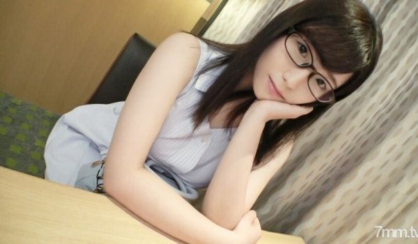 SIRO-3571第一枪网络AV应用AV体验拍摄