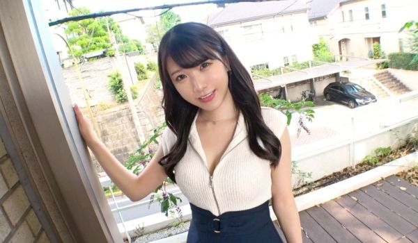SIRO-5201笑容可爱的美丽姐姐出于好奇申请
