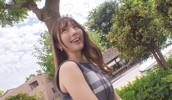 SIRO-5347星空下的恋人在天文馆工作的苗条