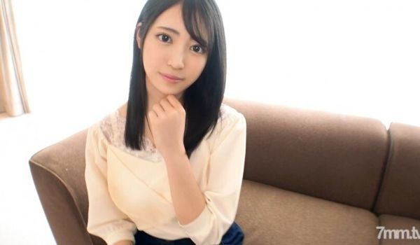 SIRO-4148第一枪漂亮女大学生淘气馒头圈内