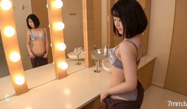 SIRO-4318第一枪丰满的四肢教职工的秘密二