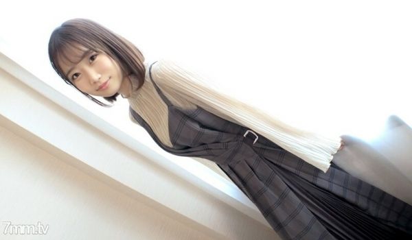 SIRO-4435第一枪皮肤白皙的女大学生强烈追