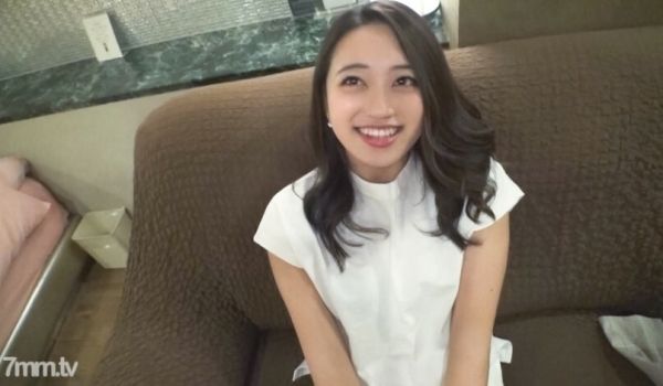 SIRO-3786第一枪网络AV应用AV体验拍摄
