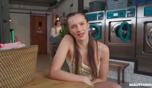 CrazyCollegeGFs－Stacy Cr