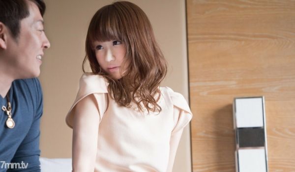 396-SARA-01这样的女孩正在申请....