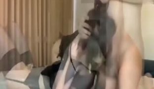 妹子被暴力抽插到表情扭曲
