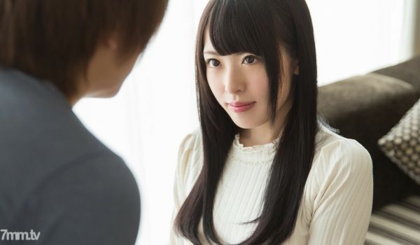 604-IKUMI-01干净的脸的黑发美女的性情