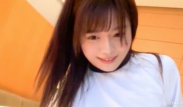 731-KANON-06身着运动服的垂直射击女牛