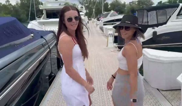 Nadia Foxx &amp; Ser